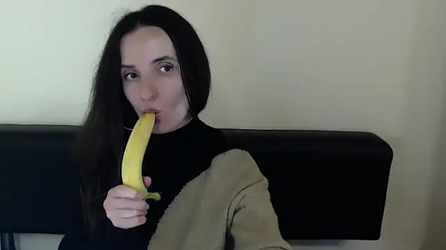 LaimaV_ live cam on StripChat