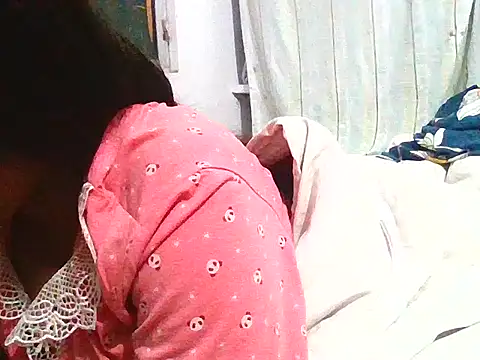 RUKMINI_60 live cam on StripChat