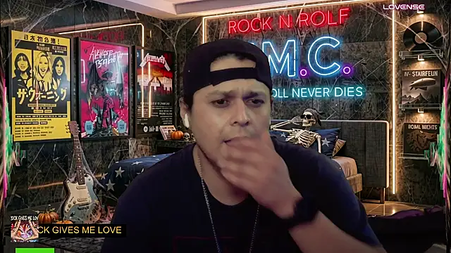 chino_roz live cam