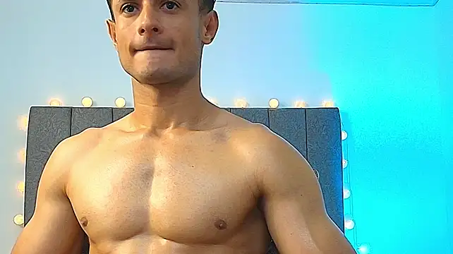 Adonys_Lewis_