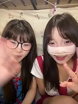 Rocket-Girl live cam on StripChat