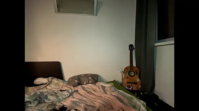 LorineFavaro webcam