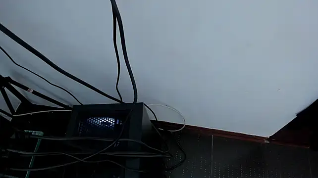 SaraBeckk live cam preview