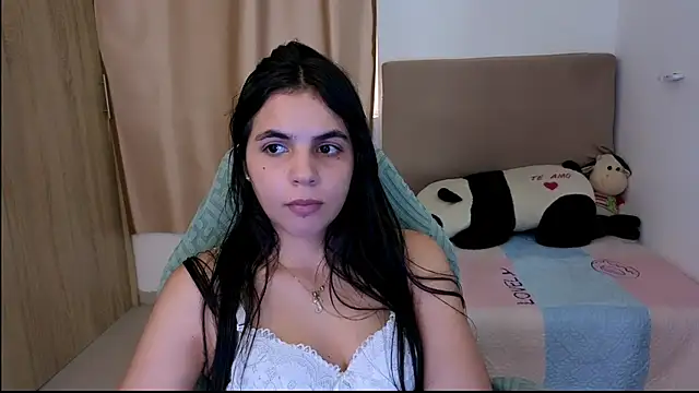 _elenna live cam on StripChat