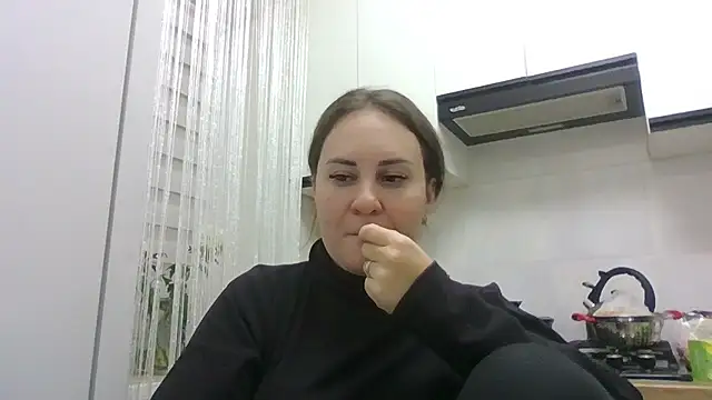 MeadowEyes live cam on StripChat