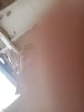 Hairy_mannn2 on Stripchat
