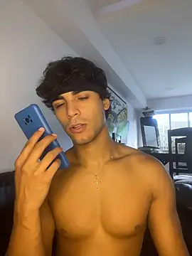 Smmd2003 live cam on StripChat
