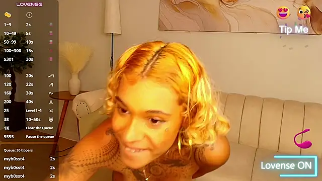 Trixie_June live cam