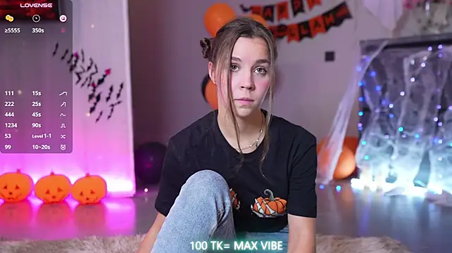 Monika__youthful