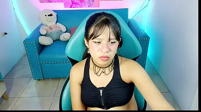 linda_stone_m live cam on StripChat
