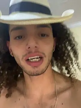 top_white live cam