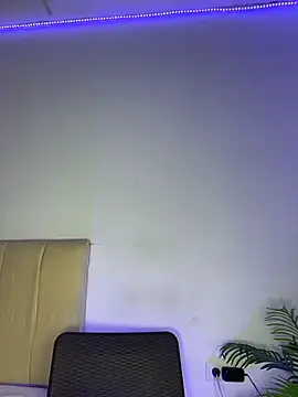 quianna_ (F teen) - rinde dildo
