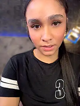 Isabella-Teen