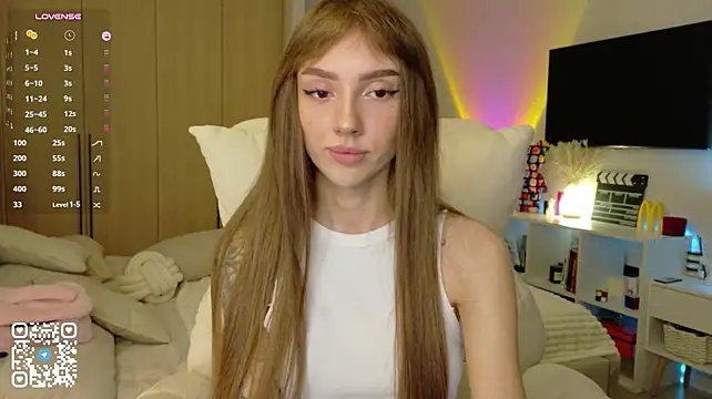 Lunainnk live cam on StripChat