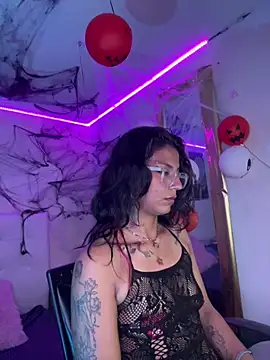 SamathaMay live cam on StripChat