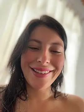 GiuliaBianchi live cam on StripChat