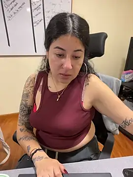 MeganCollins live cam on StripChat