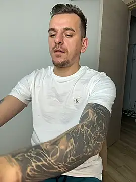 Huge_cock22cm on Stripchat