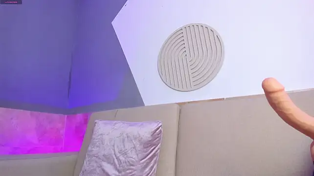 zaif_thal (F young) - Slowly suck on the toy😇