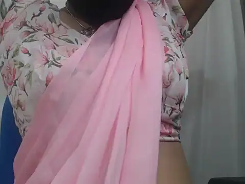 Lovely_Siri_23 live cam on StripChat