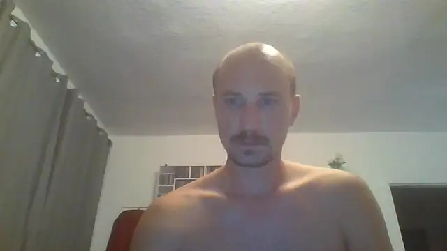 banger1994 live cam on StripChat