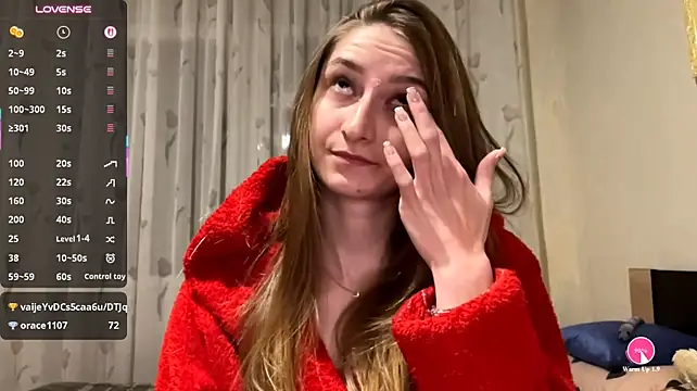 KiraLuxe1