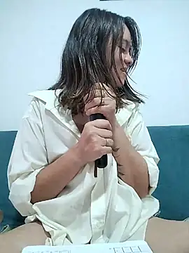 EmmaXXX_