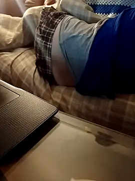 neopucen live cam on StripChat