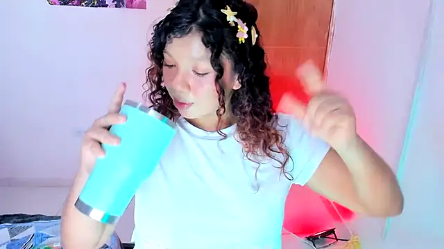 Emily_Coper18
