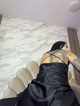 darkkjulietha live cam on StripChat