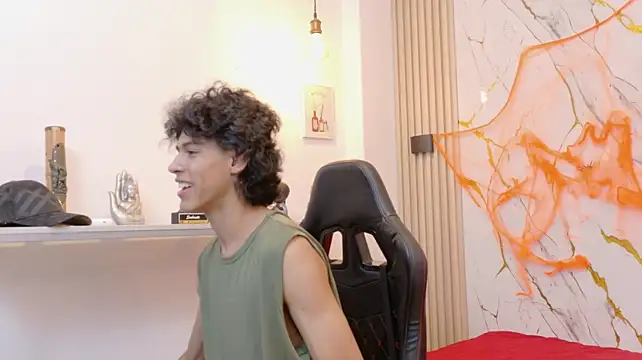 Zayn_Fox32 live cam on StripChat