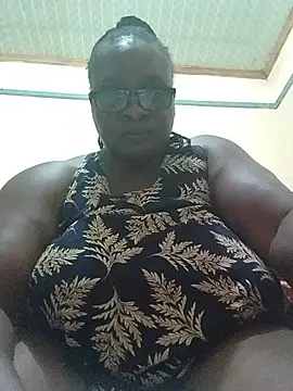 Ebonypearl2 live cam on StripChat