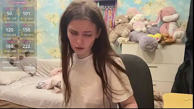 RileySpence live cam on StripChat