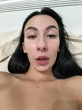 YourfavNicole live cam on StripChat