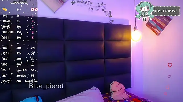 blue_pierot live cam on StripChat
