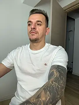 Huge_cock22cm