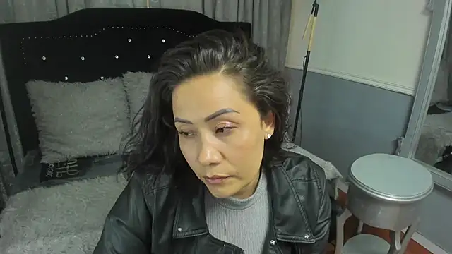 gaby_trent live cam on StripChat