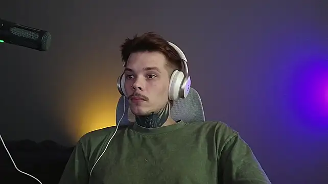 denis_here (M young) - CUM SHOW