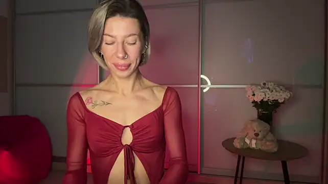 SirenAnn live cam on StripChat