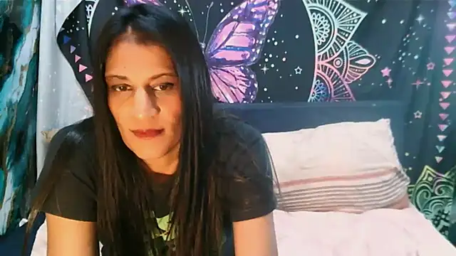 indiansexcsmile4u live cam