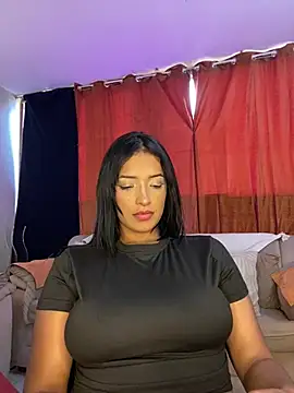 SaharQamar live cam on StripChat