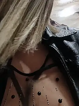 katy__a (F young) - Drooling at breasts and licking nipples