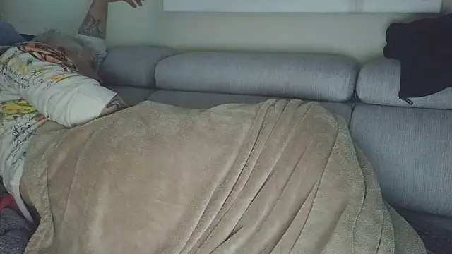 overmydadbody222 live cam preview