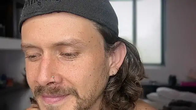 mcklister_kinky_feets