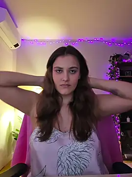 miarides19 (F teen) - I suck dildo 😳😳