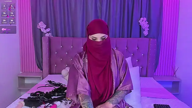 Nayla-Mouna preview