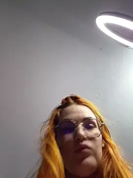 serenaawild1 live cam preview