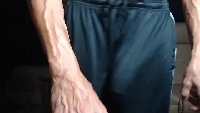 ThickD2C live cam