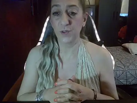 la-fee-pas-chier live cam on StripChat