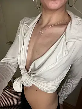 MinnieMausi live cam
